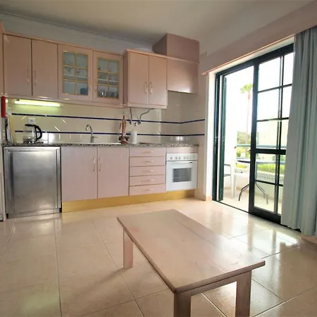 Apartment T2 Sea Breeze